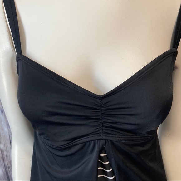 Tropical Escape One-Piece SwimSuit - Picture 2 of 8